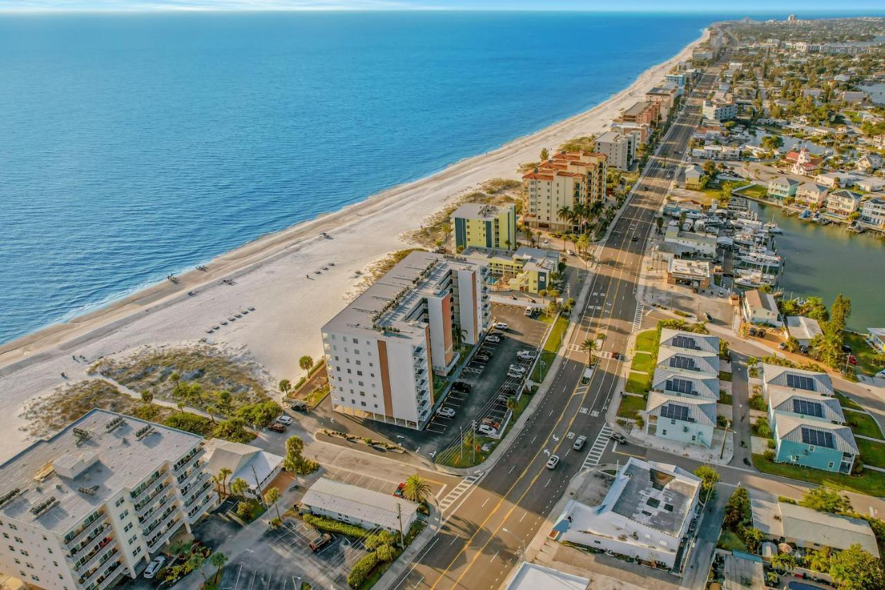 Ferienwohnung Sea Breeze 705 St. Pete Beach Exterior foto